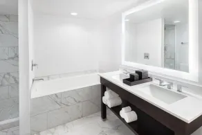 Hyatt Regency Schaumburg Chicago - Salle de bain