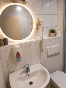 Hotel Panorama Nickenich - Bathroom