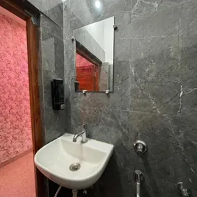 Hotel Vijay Palace- Near Ram Mandir Ayodhya - Badezimmer
