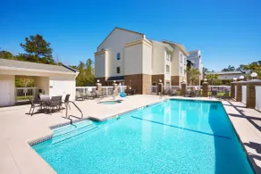 Fairfield Inn & Suites By Marriott Hinesville Fort Stewart - Piscine