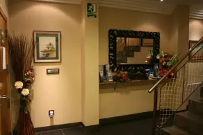 Hotel Viento del Norte - Interior entrance