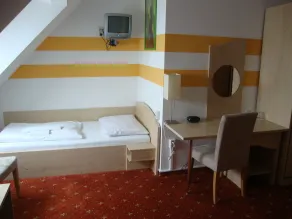 Lenas Donau Hotel - Chambre