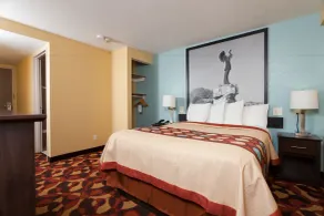 Super 8 by Wyndham Wichita Airport West Kellogg - Chambre