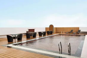 Ramada by Wyndham Gorakhpur Gorakhnath Mandir Road - Pool