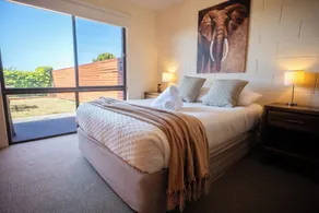 Blue Seas Holiday Villas - Room