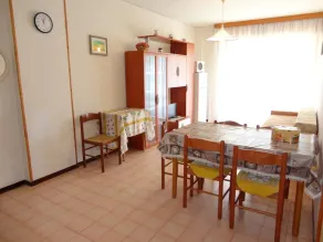 Comfy flat for four-Beahost - Dining room