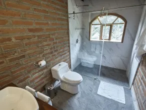 Casa de Vista Alta - Bathroom
