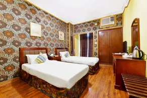 OYO 125 Moon Plaza Hotel - Room