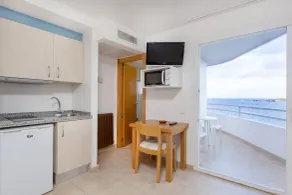 Apartamentos Mar y Playa - Chambre