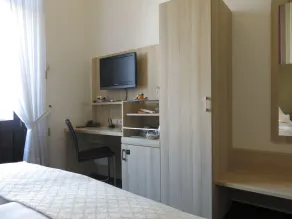 Hotel Kronprinzen - Room