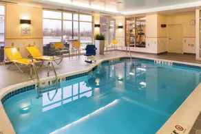 Fairfield Inn & Suites by Marriott Utica - Piscine