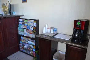 Budget Inn - Hall