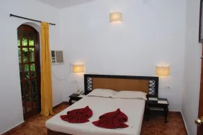 Sea Breeze Beach Resort Candolim, Goa - Room