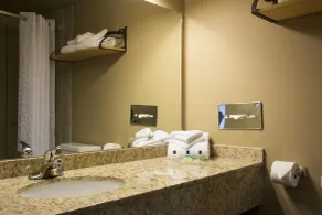 Tonquin Inn - Salle de bain