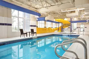 TownePlace Suites by Marriott Fort McMurray - Piscine