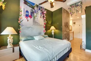 Quirky Baltimore Townhome ~ 2 Mi to Inner Harbor - Interior