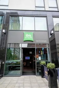 ibis Styles Leeds City Centre Arena - Vista do quarto