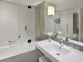 Mövenpick Hotel Amsterdam City Centre - Salle de bain