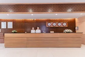 Nhi Phi Hotel - Reception