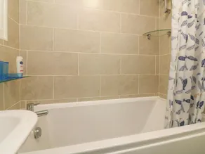 4 The Park - Bathroom