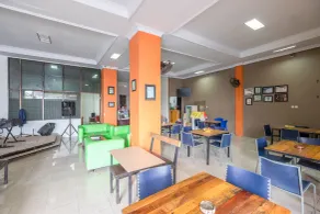 OYO 1906 Zhafira Guest House Syariah - Restaurant