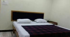 Hotel Krishna Grand Inn - Chambre