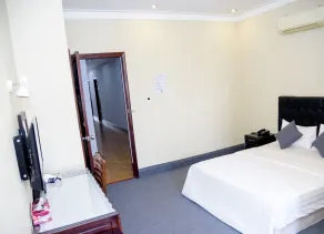 Ha Trinh Hotel - Quarto