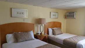 The Amethyst Beach Motel - Chambre