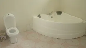 Grand View Hotel - Bathroom