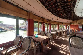 Velankanni Lake Resort - Restaurant