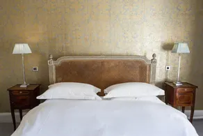 Grays Court Hotel - Room