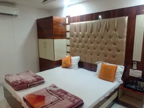 Kartar Yatri Niwas - Room