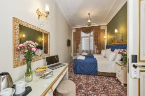 By Murat Crown Hotel - Room