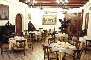 Hotel & Restaurante La Gran Francia - Restaurant