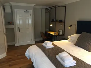 Pembroke Hall - Chambre