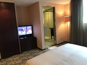 Gin Lon Lake motel - Room
