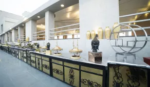 HOTEL RAJHANS ABHINANDAN - Restaurant