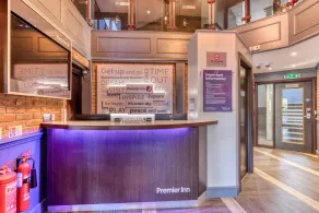 Premier Inn Tonbridge - Reception