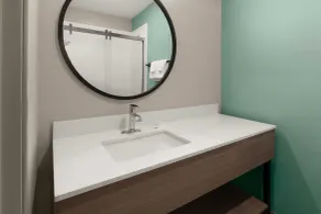 ECHO Suites Extended Stay by Wyndham Houston Katy West - Badezimmer