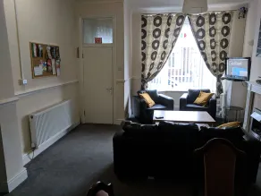 4 Bedroom House at Fern Lodge Preston Serviced Accommodation - Free WiFi & Parking - Reception
