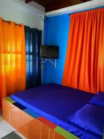 Yellow Moon Guesthouse & Apartments - Chambre
