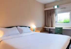 B&B HOTEL Grenoble Université 2 - Værelse