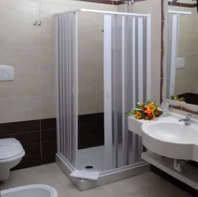 Akiris - Bathroom