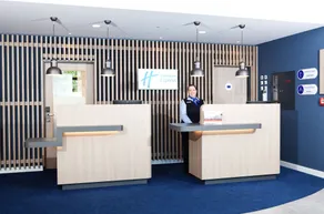 Holiday Inn Express & Suites - Basel - Allschwil by IHG - Rezeption