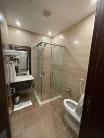 Mirada Purple Zahra - Serviced Apartments - Bathroom