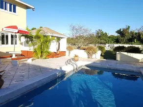 Golden Palms House - Piscine
