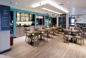 Premier Inn Monmouth - Restaurante