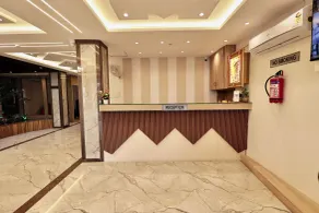 Hotel Maniratna Premium - Reception