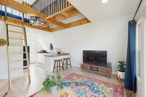 Dog-friendly A-frame Cabin w/ Deck - Innvendig
