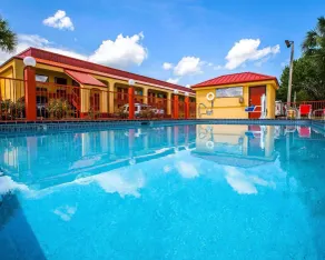 Econo Lodge Kingsland - Piscine